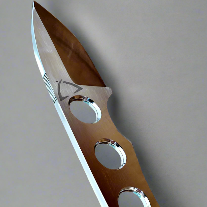Side view of the combat knife