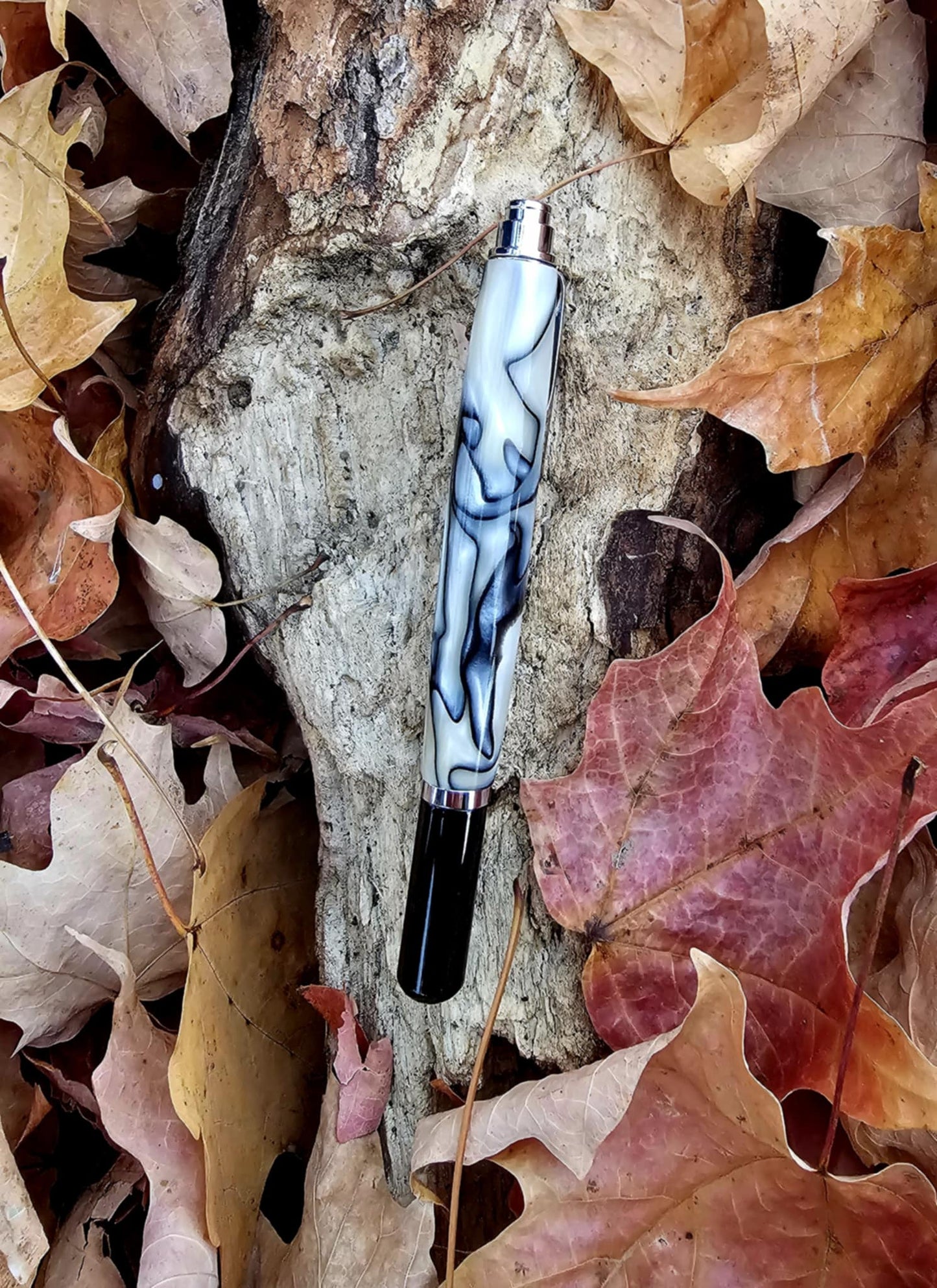 {⭐⭐⭐⭐⭐} Flash Sale - Hand-Crafted Zebra Rolester Pen - 1 IN STOCK!